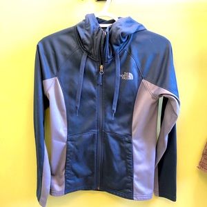 The North Face Women’s light weight fleece size Sm